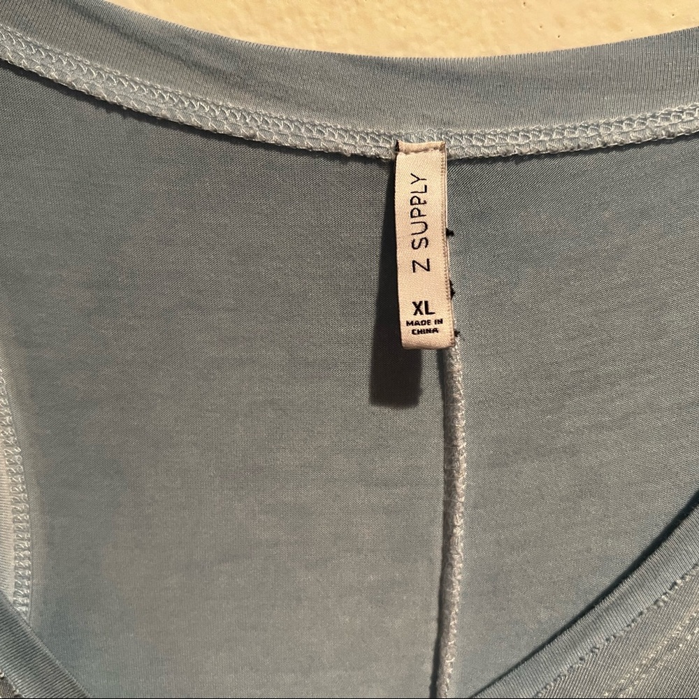 Ladies Top - Picture 2 of 4